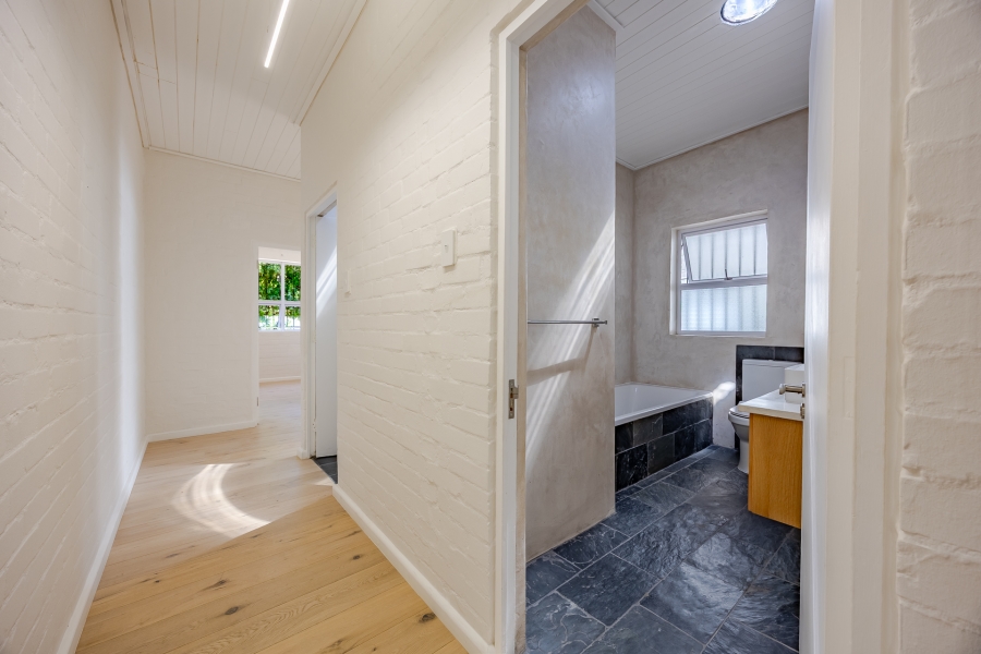 4 Bedroom Property for Sale in Milnerton Central Western Cape